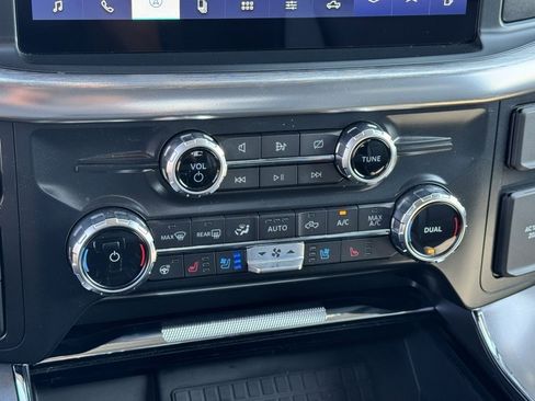 Used 2022 Ford F150 Lariat w/ Equipment Group 502A High image 36