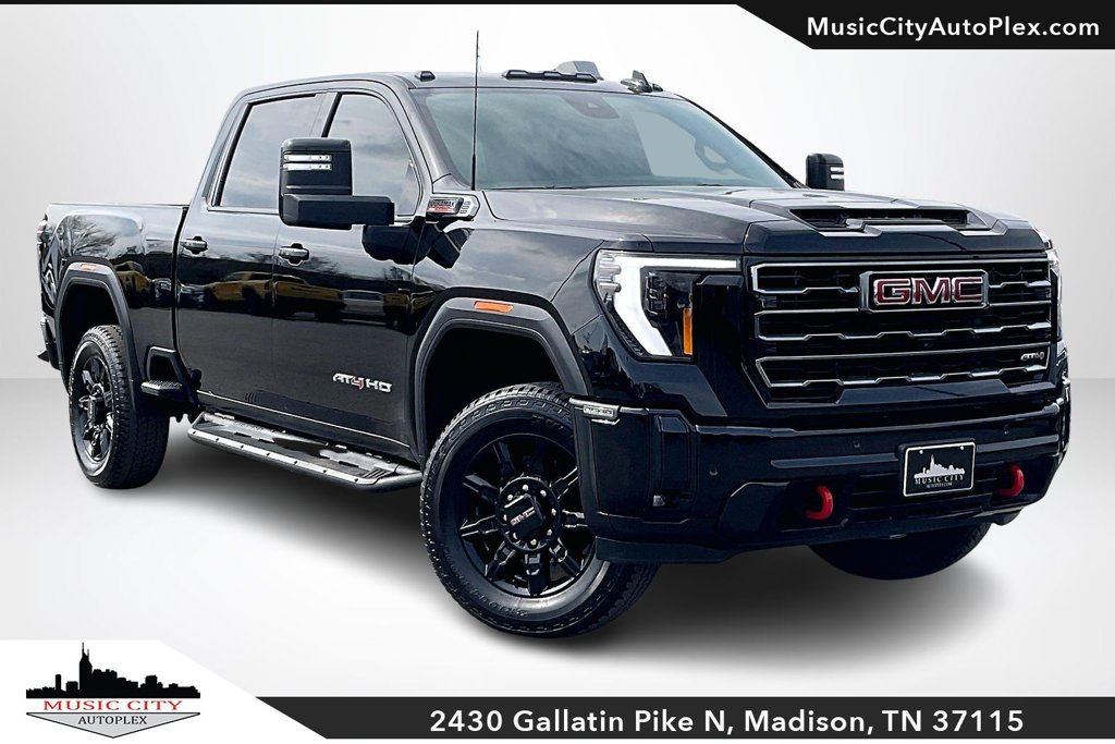Used 2025 GMC Sierra 2500 AT4 w/ Technology Package AWD/4WD image 1