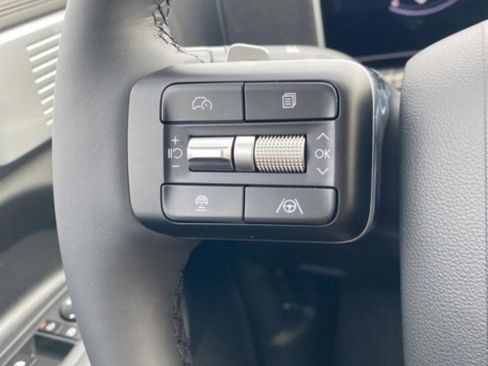 New 2026 Hyundai Santa Fe SE FWD image 16