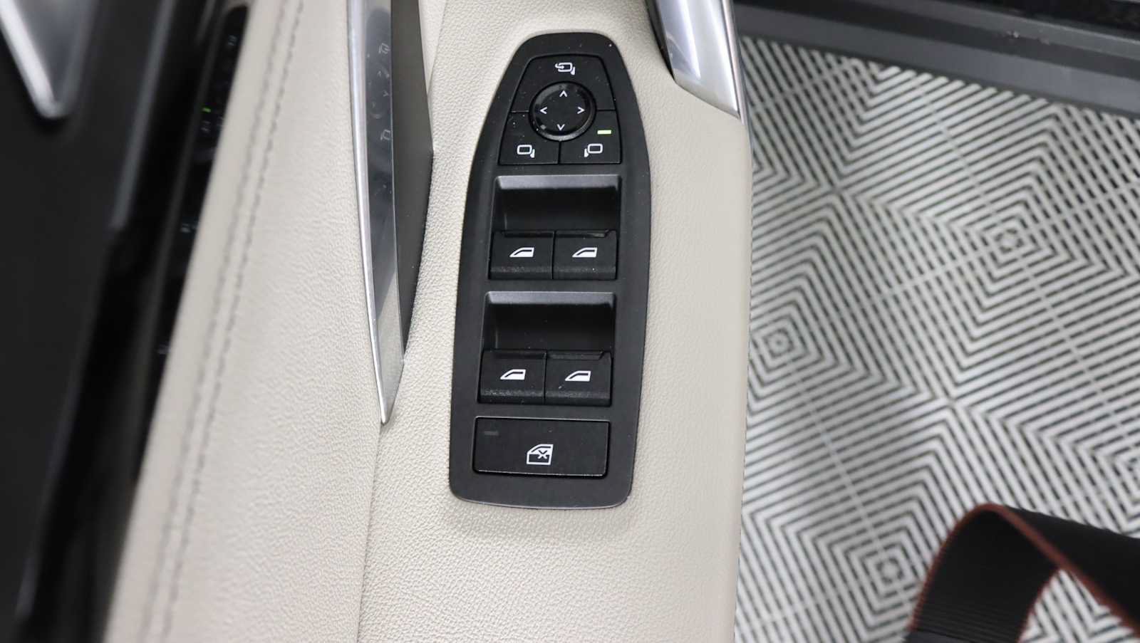 Used 2023 BMW X1 xDrive28i w/ Convenience Package AWD/4WD image 18