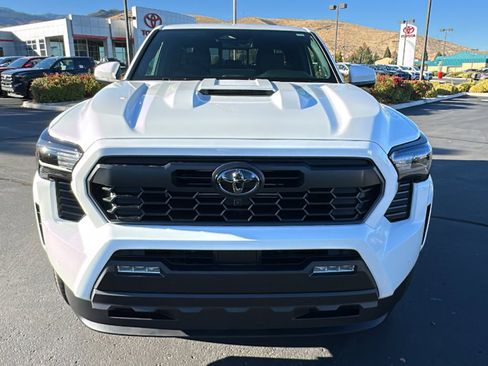 New 2025 Toyota Tacoma TRD Sport image 8