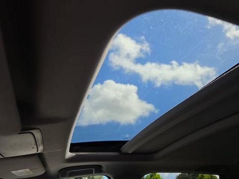 Used 2019 Honda CR-V Touring image 30