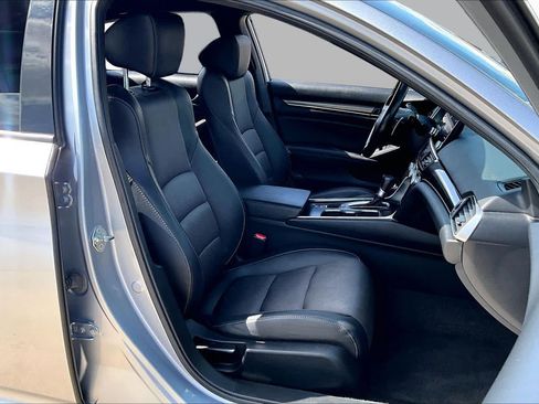 Used 2020 Honda Accord Sport image 9