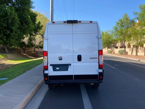Used 2026 RAM ProMaster 2500 w/ Convenience Group FWD image 7