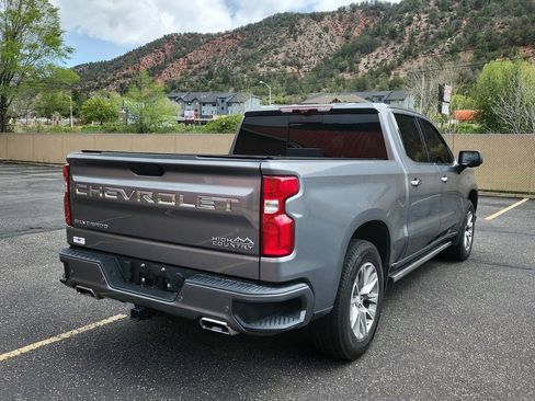 Used 2021 Chevrolet Silverado 1500 High Country w/ Technology Package AWD/4WD image 3