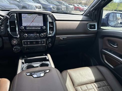 Used 2024 Nissan Titan Platinum Reserve w/ Moonroof Package image 17
