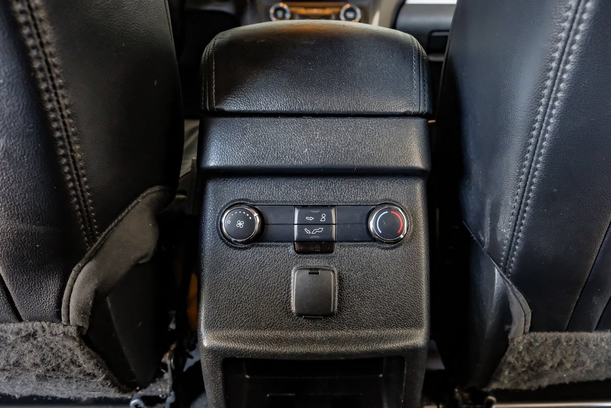 Used 2017 Ford Explorer XLT w/ Equipment Group 202A FWD image 35