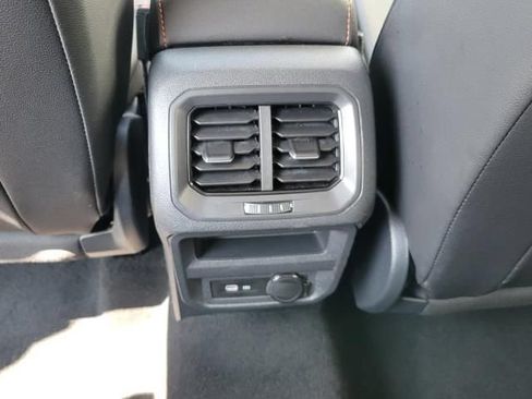 Used 2024 Volkswagen Tiguan Wolfsburg Edition AWD/4WD image 28