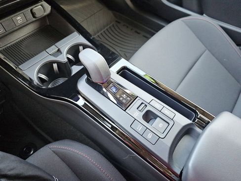 New 2026 Toyota Prius Plug-In Hybrid FWD image 31