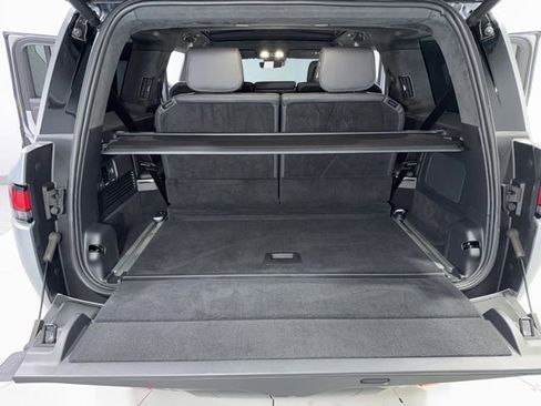 Used 2023 Rivian R1S Adventure AWD/4WD image 28
