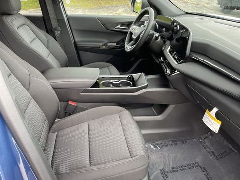 Used 2025 Chevrolet Equinox LT FWD image 17