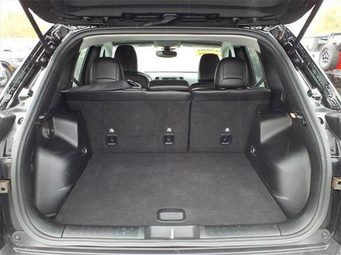 Certified 2022 Jeep Cherokee Latitude Lux image 15