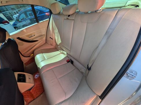 Used 2013 BMW 328i Sedan RWD image 18