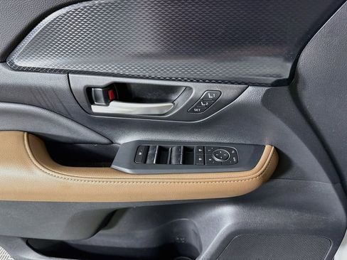 Certified 2025 Toyota Grand Highlander AWD Hybrid image 24