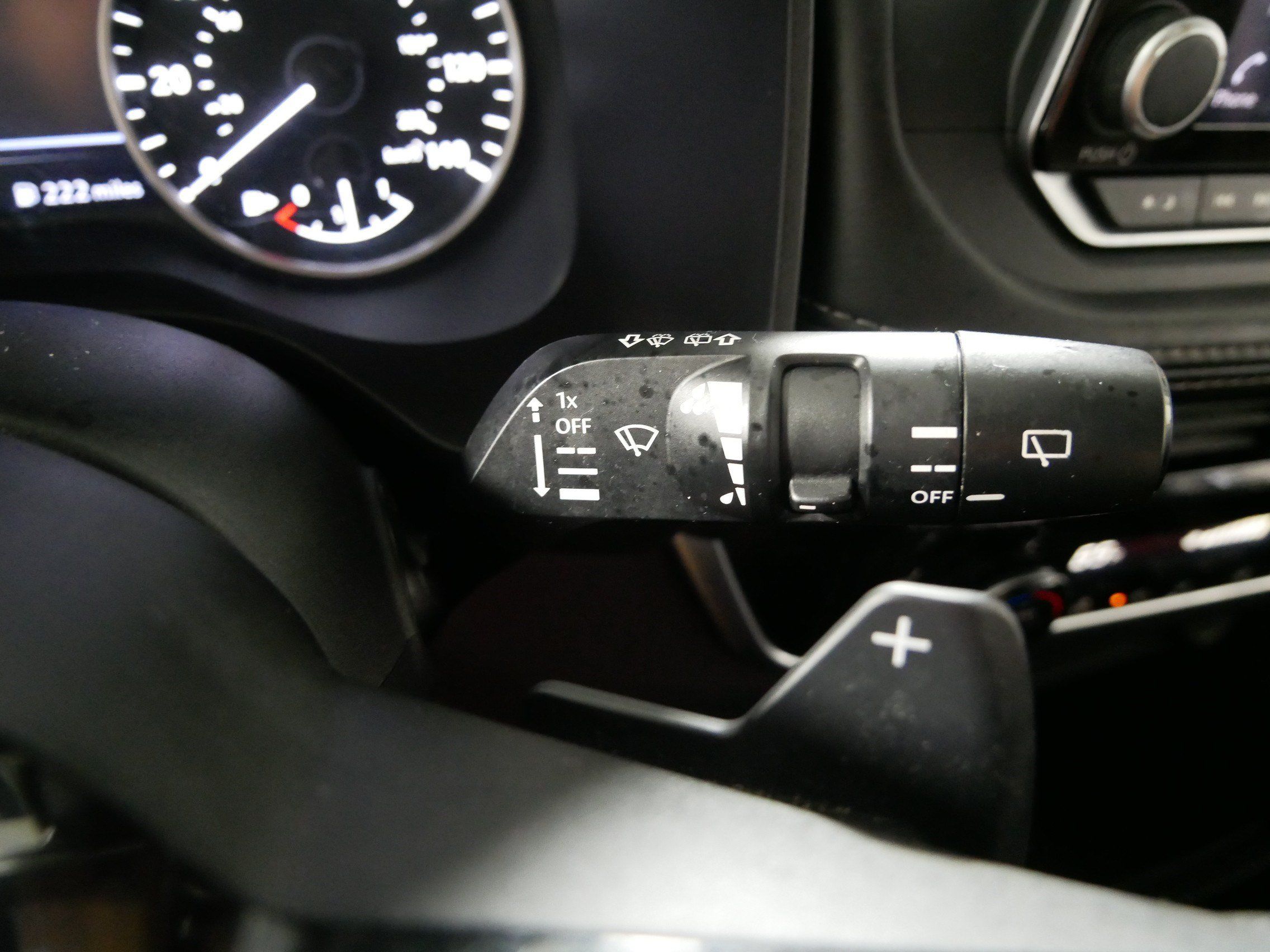 Used 2023 Nissan Rogue SV w/ SV Premium Package AWD/4WD image 32