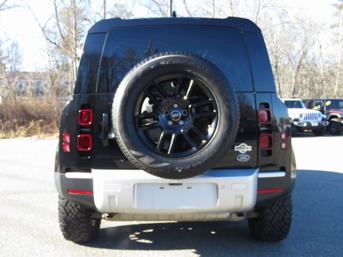 Used 2020 Land Rover Defender 110 S image 6