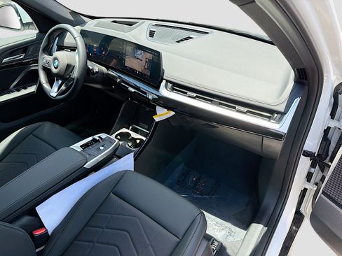 New 2026 BMW X1 xDrive28i w/ Technology Package AWD/4WD image 13