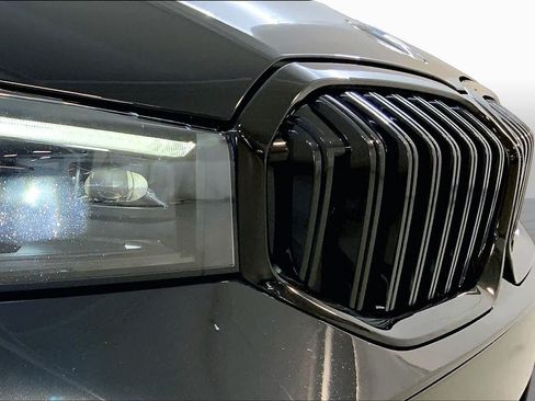 Used 2024 BMW 330i xDrive Sedan w/ M Sport Package AWD/4WD image 32