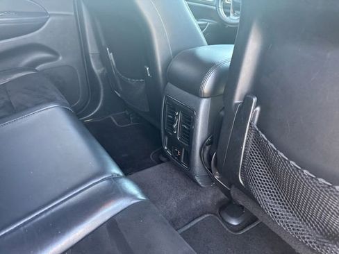Used 2018 Jeep Grand Cherokee Altitude AWD/4WD image 14