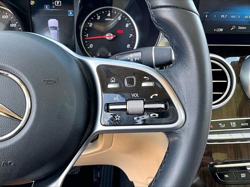 Used 2022 Mercedes-Benz GLC 300 image 42