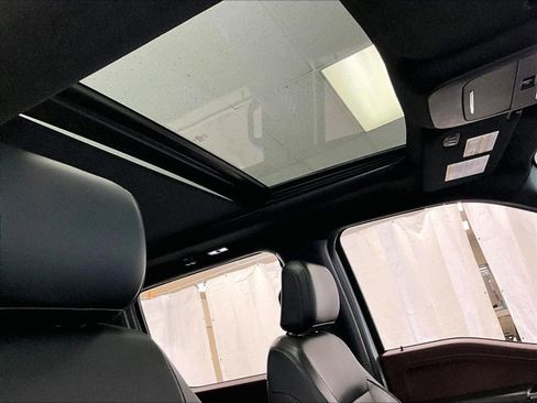 Certified 2023 Ford F150 Lariat w/ Equipment Group 502A High image 21