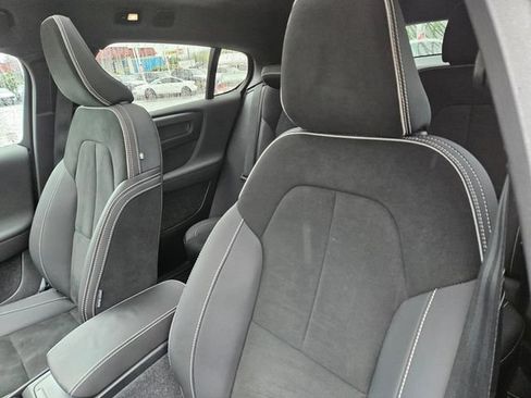 Certified 2023 Volvo C40 P8 Recharge Plus w/ Protection Package Premier AWD/4WD image 19