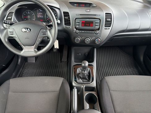Used 2018 Kia Forte LX FWD image 14