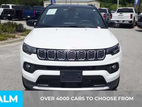 Used 2025 Jeep Compass Limited AWD/4WD image 2