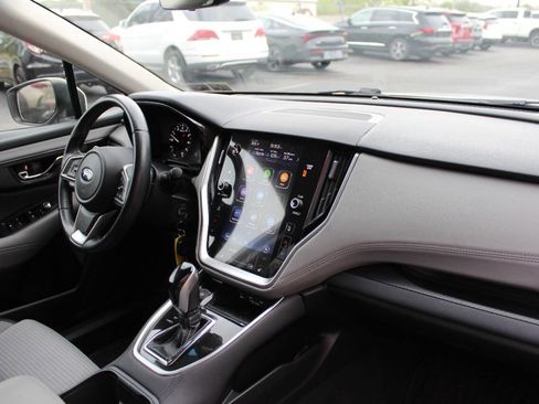 Used 2022 Subaru Outback Premium AWD/4WD image 14