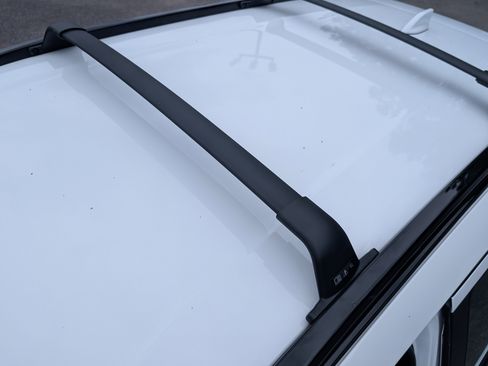 Used 2024 Nissan Kicks SR w/ SR Premium Package FWD image 14