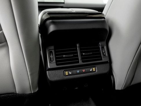 New 2026 Land Rover Range Rover Evoque S AWD/4WD image 18