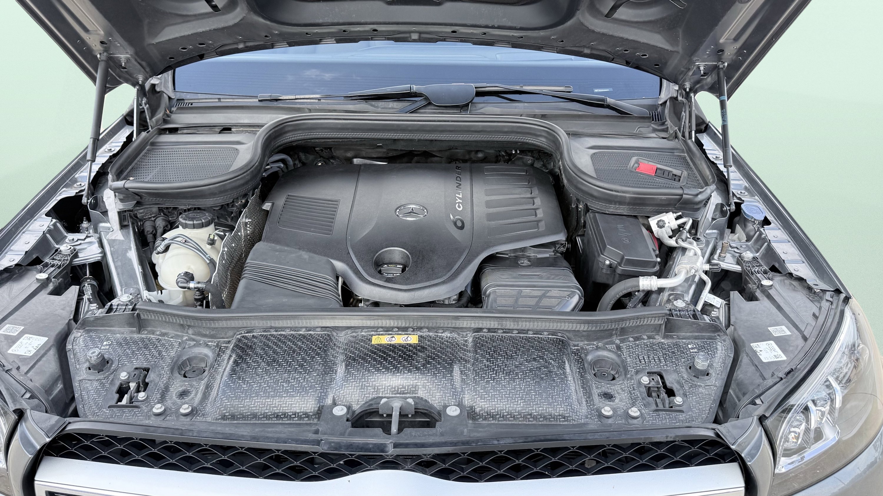 Used 2022 Mercedes-Benz GLS 450 4MATIC image 16