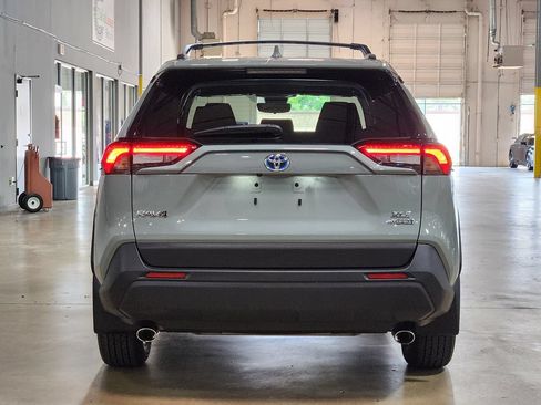 Used 2023 Toyota RAV4 XLE w/ Convenience Package AWD/4WD image 10