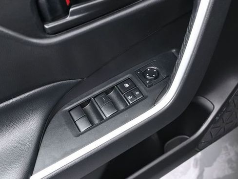 Used 2023 Toyota RAV4 LE AWD/4WD image 19