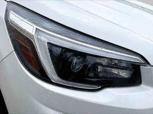 Used 2021 Subaru Forester Premium AWD/4WD image 30