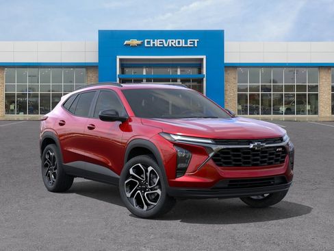 New 2026 Chevrolet Trax RS w/ Sunroof Package FWD image 7