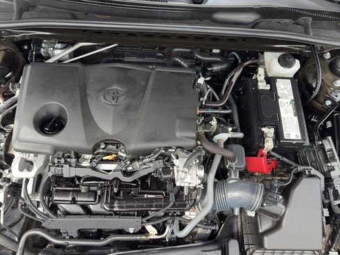 Used 2023 Toyota Camry SE image 9