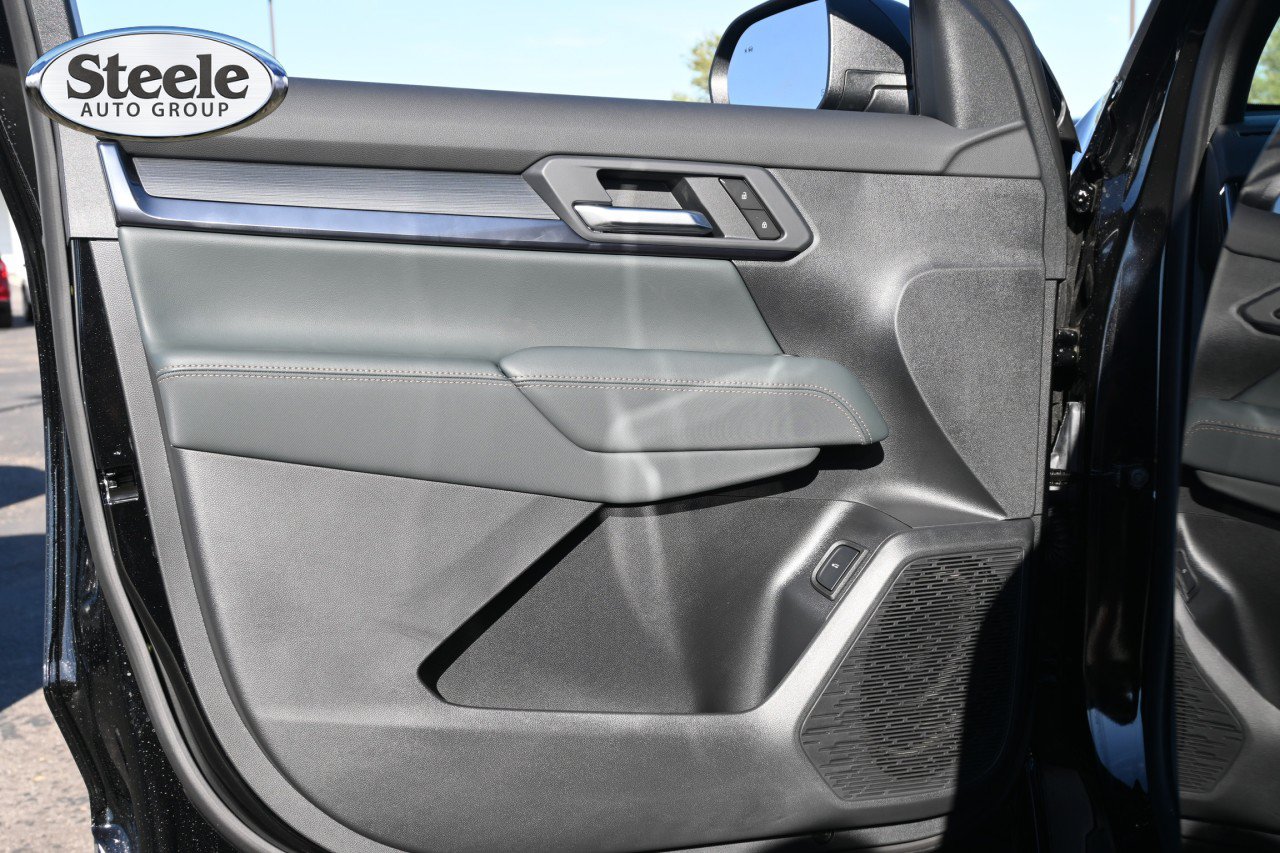 New 2027 GMC Terrain AT4 w/ Technology Package II AWD/4WD image 19
