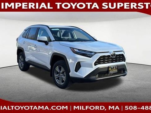 New 2025 Toyota RAV4 XLE image 1