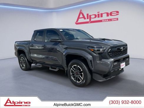 Used 2024 Toyota Tacoma TRD Sport AWD/4WD image 7