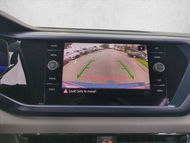 Used 2023 Volkswagen Taos SE w/ Panoramic Sunroof Package FWD image 13