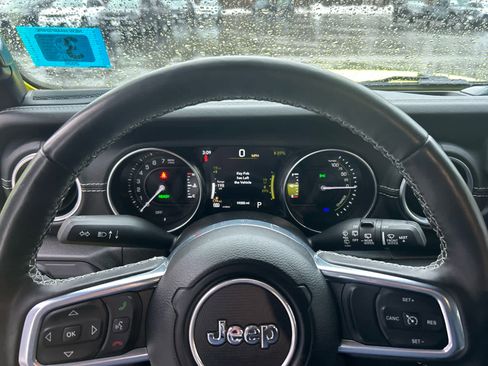 Used 2023 Jeep Wrangler Sahara w/ Cold Weather Group image 24