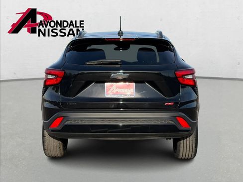 Used 2024 Chevrolet Trax RS w/ Sunroof Package image 5