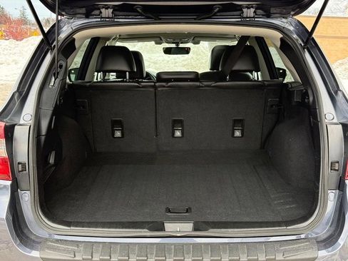 Used 2017 Subaru Outback 2.5i Limited image 9