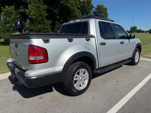 Used 2010 Ford Explorer Sport Trac XLT RWD image 11
