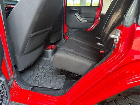 Used 2017 Jeep Wrangler Unlimited Sport AWD/4WD image 21