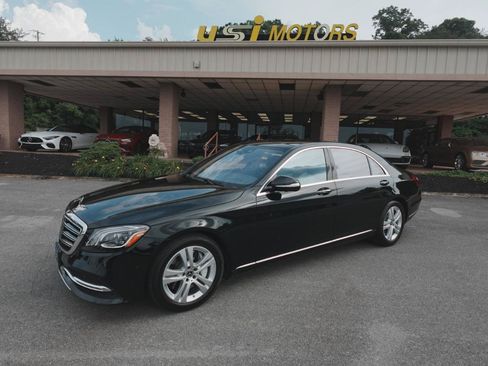 Used 2019 Mercedes-Benz S 560 4MATIC Sedan w/ Premium Package image 5