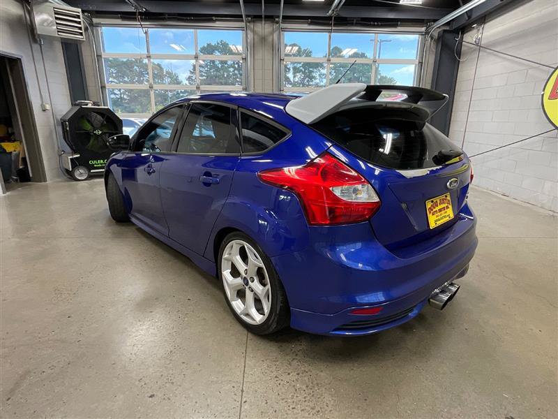 Used 2013 Ford Focus ST FWD image 3