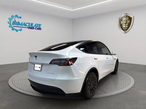 Used 2022 Tesla Model Y Long Range image 5