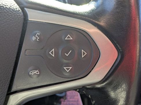 Used 2022 Chevrolet Colorado LT image 12